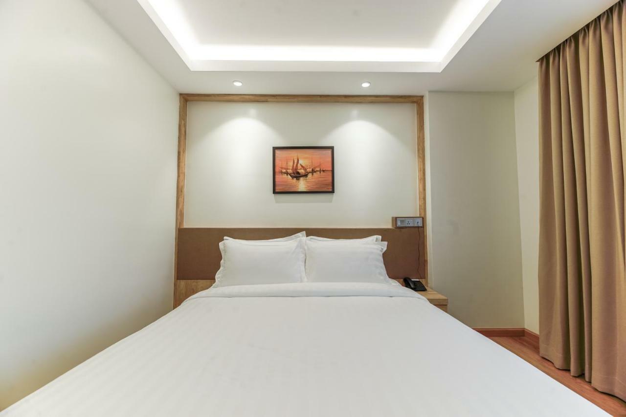 The Gandamar Hotel , Yangon Bagian luar foto